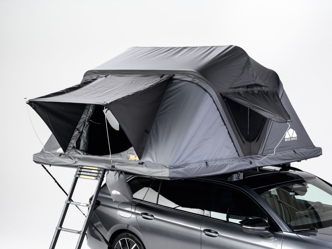 Roof Space 4 – Ansicht 1